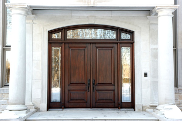 Porte en bois exotique sur mesure